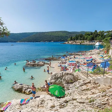 Holiday home 3 Bedroom Beautiful In Nedescina Ruzici (Sveta Nedelja)