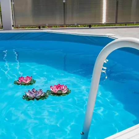 3 Bedroom Beautiful In Nedescina Holiday home